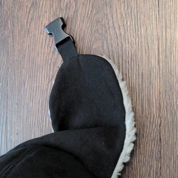 Broner Size Medium Black Winter Flap hat with Buckle - Picture 2 of 6